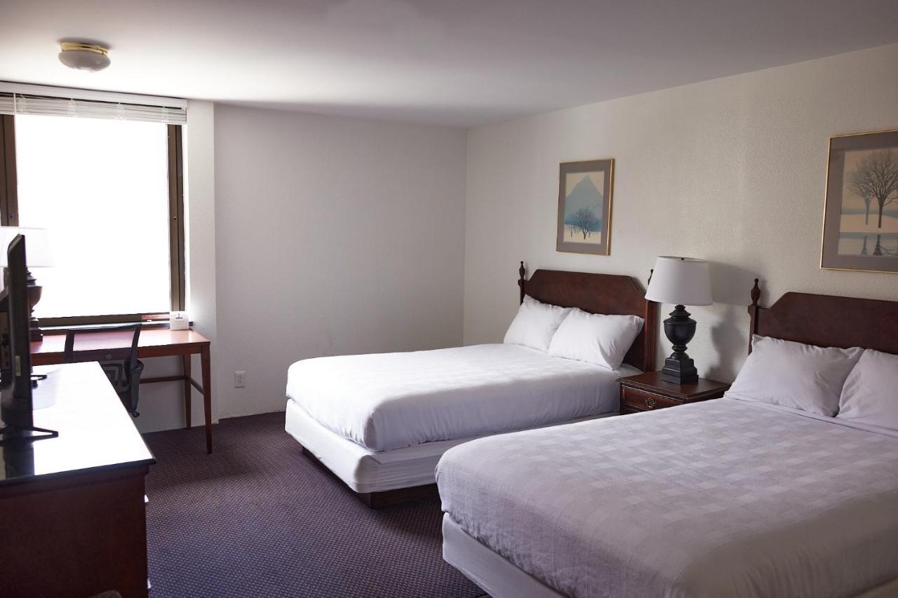 Mclure Hotel Wheeling Exteriér fotografie