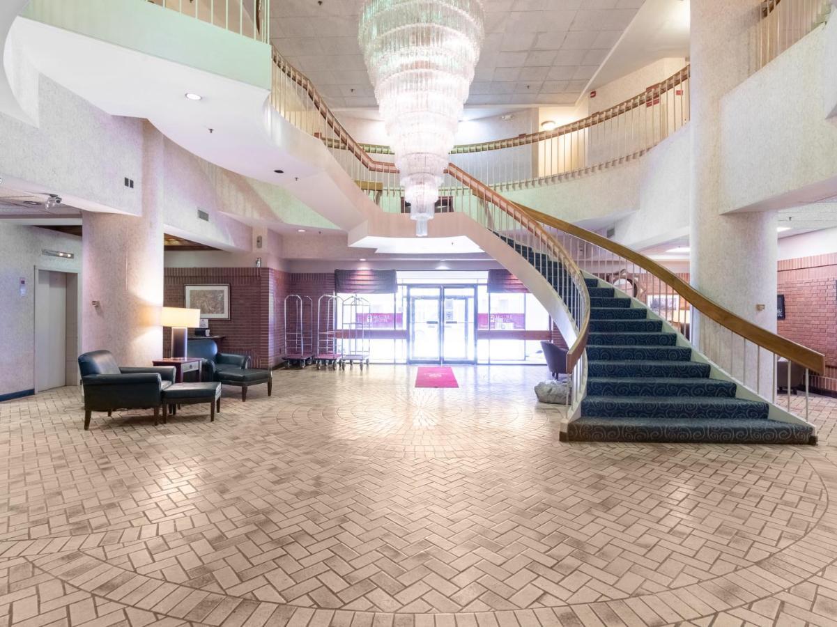 Mclure Hotel Wheeling Exteriér fotografie